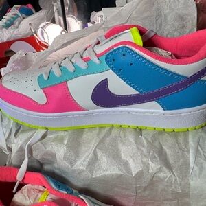 Nike Colorful Low-Top Sneakers